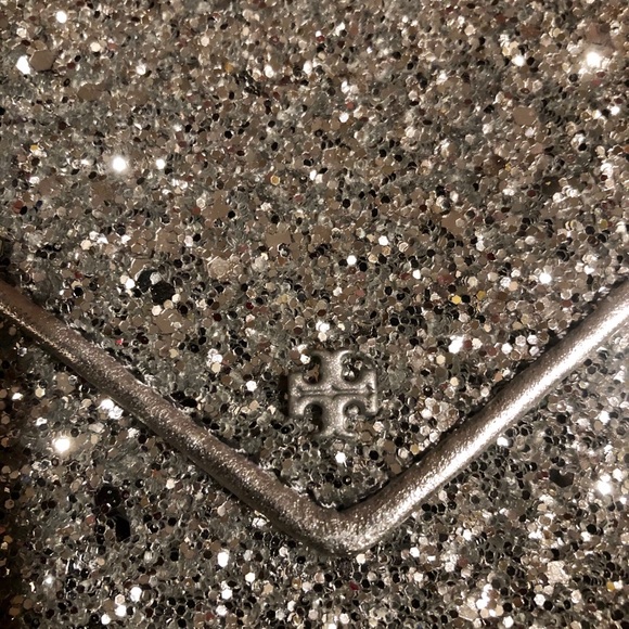 TORY BURCH SILVER GLITTER WALLET- ENVELOPE STYLE - Picture 4 of 5